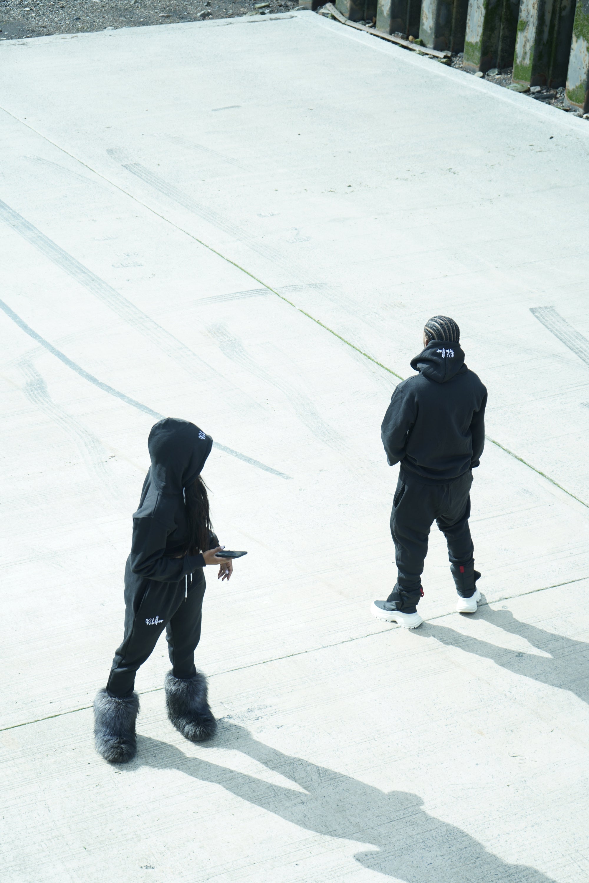 RBLNSZ UNISEX HOODIE